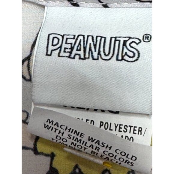 Peanuts Womens XL Scrub Top With Snoopy & Friends Print - Picture 2 of 13